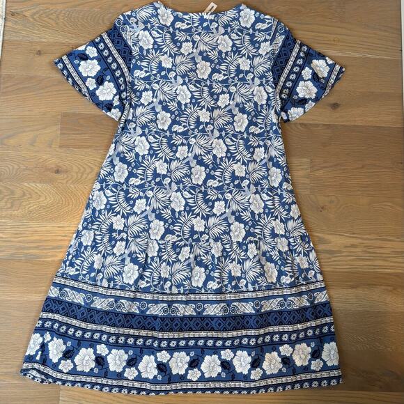 Bohemian Outsider Short Sleeve Blue White Floral Mini Summer Dress Size Small - Picture 3 of 9